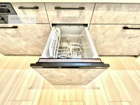 �L�b�`���@�H��@�t���̃L�b�`���ł��I�Z���������r��h�~�Ƃ��đ�ϊ��􂷂�֗��Ȏd�l�ł��I�r���g�C���Ȃ̂ŃL�b�`���̏ꏊ����炸�����X�y�[�X���L���g�����Ƃ��o���܂��I