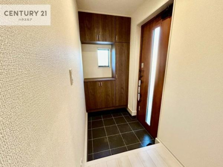 ���ց@�V���[�Y�{�b�N�X�t���Ȃ̂ŁA���ւ��Еt�����|�������₷���ł��I
�X�b�L���������ւŌ˂��J�����u�ԁA�������̂���S�n������Ԃ��o�}���Ă���܂��B