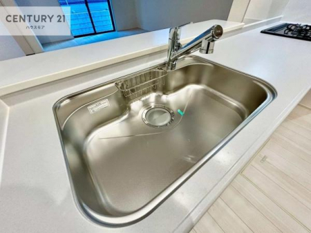 �L�b�`���@���C�h�ȃV���N�ł��ˁI�������˂ɂ������������₷���Ǝ����y�X�d�l�̃V�X�e���L�b�`���ł��I
�f�U�C�����Ƌ@�\�������˂��L�b�`���Ő�����������܂��ˁI