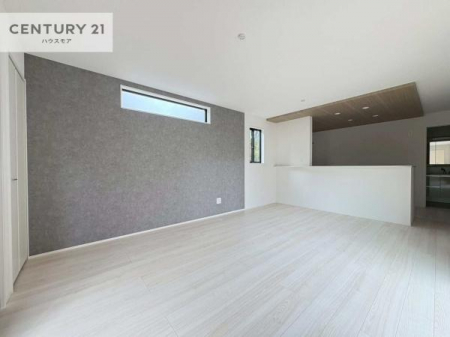 ���r���O�@�J�����̂���L�XLDK�I�\�t�@�[��_�C�j���O�e�[�u����u���Ă������ɂȂ�Ȃ��̂ŉ��K�ɉ߂����܂��I�R�~���j�P�[�V���������₷�����r���O�ł��I