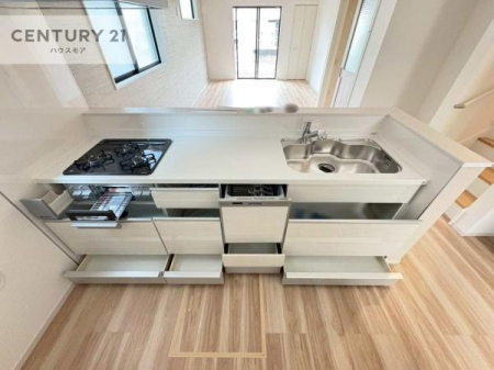 �L�b�`���@���[�X�y�[�X���L�x�ŁA�����X�y�[�X���X�b�L���ƕЕt���Ђ�`�����p�ł��܂��I
���K�ɍ�Ƃ��ł��܂��I�����̗���������܂��I