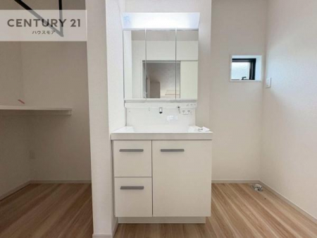 ���ʑ�E���ʏ��@�����t���̖��邢���ʎ��ł��I���C�������ɓ���ւ����ł��Đ����ɕۂ��Ƃ��ł��܂��I���R�����������ނ̂ł����ς̎d�オ����ǂ��Ȃ�܂��ˁI