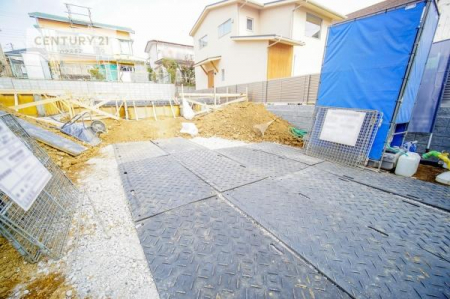 ���ԏ�@���ԃX�y�[�X��2�䕪����܂��I�Z�J���h�J�[�͂������A�o�C�N�⎩�]�ԂȂǂ��u���ꏊ�ɍ���܂���B