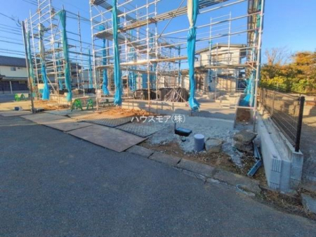 ���ԏ�@���ԃX�y�[�X��2�䕪����܂��I�Z�J���h�J�[�͂������A�o�C�N�⎩�]�ԂȂǂ��u���ꏊ�ɍ���܂���B