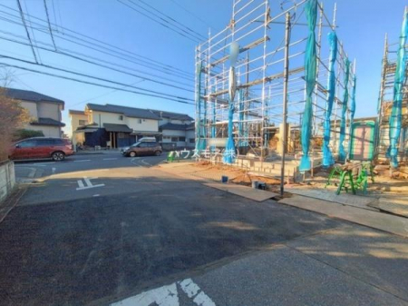 ���̑����n�@�O�ʓ��H��5.9���~11.9���I�z����ǍD�ȗ��n�ł��B
�Ԍɓ��ꂪ���ȕ������S�ł��ˁB