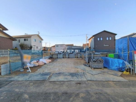 ���ԏ�@���ԃX�y�[�X��2�䕪����܂��I�Z�J���h�J�[�͂������A�o�C�N�⎩�]�ԂȂǂ��u���ꏊ�ɍ���܂���B�y���n���w��J�Ò��z