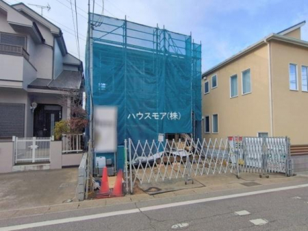 ���ԏ�@���ԃX�y�[�X��2�䕪����܂��I�Z�J���h�J�[�͂������A�o�C�N�⎩�]�ԂȂǂ��u���ꏊ�ɍ���܂���B