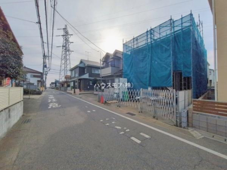 ���̑����n�@�O�ʓ��H��5.45���I�z����ǍD�ȗ��n�ł��B
�Ԍɓ��ꂪ���ȕ������S�ł��ˁB