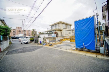 ���̑����n�@�O�ʓ��H5���I�z����ǍD�ȗ��n�ł��B
�Ԍɓ��ꂪ���ȕ������S�ł��ˁB