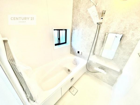 �����@������Ƃ����������̂���o�X���[���I���K�ȃo�X�^�C��������܂��I
1���̔�����������Ɩ����Ă����f�G�ȃ����N�[�[�V������ԂɂȂ肻���ł��ˁB