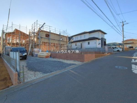 ���̑����n�@�O�ʓ��H8.4���I�z����ǍD�ȗ��n�ł��B
�Ԍɓ��ꂪ���ȕ������S�ł��ˁB