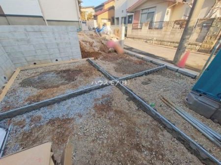 ���ԏ�@���ԃX�y�[�X��2�䕪����܂��I�Z�J���h�J�[�͂������A�o�C�N�⎩�]�ԂȂǂ��u���ꏊ�ɍ���܂���B