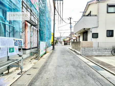 ���̑����n�@�O�ʓ��H��4���I�z����ǍD�ȗ��n�ł��B
�Ԍɓ��ꂪ���ȕ������S�ł��ˁB