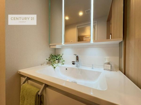 ���ʑ�E���ʏ��@�O�ʋ��d�l�̐��ʏ��́A�g�����Ȃ݂����₷������I���͎��[�ɂȂ��Ă��܂��B�h���C���[�₨���ϓ����Еt������̂Ő��ʑ������X�b�L���ƌ����邱�Ƃ��o���܂��I