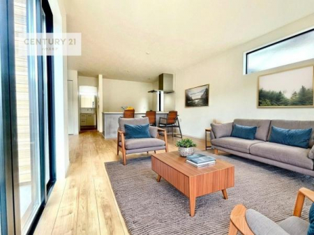 ���r���O�@�Ƌ��CG�p�[�X�ł��B��؂ȉƑ����W�܂邩�炱��LDK�ɂ͂�����肽���B
�q�����������C�ɏ΂��Ȃ��瑖�����Ă���p�����������u�L���Ƃɂ��ėǂ������v�Ǝv���u�Ԃł��B