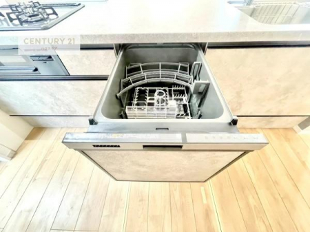 �L�b�`���@�H��@�t���̃L�b�`���ł��I�Z���������r��h�~�Ƃ��đ�ϊ��􂷂�֗��Ȏd�l�ł��I�r���g�C���Ȃ̂ŃL�b�`���̏ꏊ����炸�����X�y�[�X���L���g�����Ƃ��o���܂��I