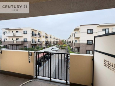 �Z�˂���̒��]�ʐ^�@���ꂽ���ɂ͐�������n����J���I�Ȏ��Ԃ��y���߂܂��B�C�����̗ǂ������ʂ蔲����X���݂ł��I
