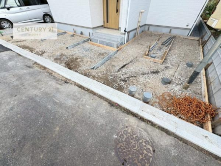 ���ԏ�@���ԃX�y�[�X��2�䕪����܂��I�Z�J���h�J�[�͂������A�o�C�N�⎩�]�ԂȂǂ��u���ꏊ�ɍ���܂���B