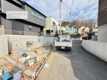 ���̑����n�@�O�ʓ��H3.8���I�z����ǍD�ȗ��n�ł��B
�Ԍɓ��ꂪ���ȕ������S�ł��ˁB