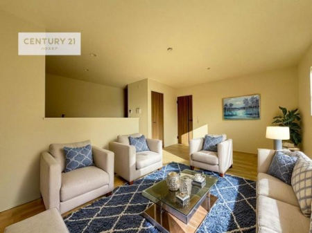 ���r���O�@�Ƌ��CG�p�[�X�ł��B�S�n�ǂ����r���O�͉Ƒ������R�ƏW�܂�܂��B�Ƒ��c�R�̎��Ԃ����������ł��B���Ƒ��ƁA����w�[���������Ԃ��߂��������ł��ˁB