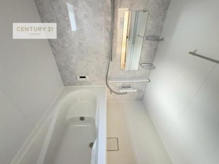 �����@������Ƃ����������̂���o�X���[���I���K�ȃo�X�^�C��������܂��I
1���̔�����������Ɩ����Ă����f�G�ȃ����N�[�[�V������ԂɂȂ肻���ł��ˁB