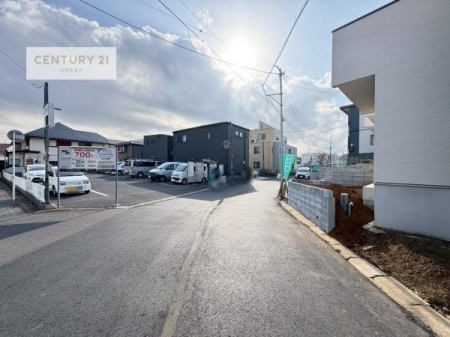 ���̑����n�@�O�ʓ��H6���I�z����ǍD�ȗ��n�ł��B
�Ԍɓ��ꂪ���ȕ������S�ł��ˁB