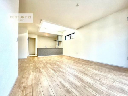 ���r���O�@�D�����z���܂肪���r���O����ł���ċ��S�n�̗ǂ���Ԃ����o���Ă���܂��I
���났�̎��Ԃ��߂����܂��I