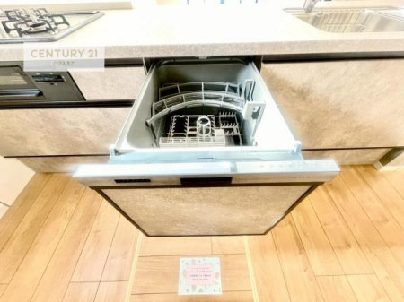 �L�b�`���@�H��@�t���̃L�b�`���ł��I�Z���������r��h�~�Ƃ��đ�ϊ��􂷂�֗��Ȏd�l�ł��I�r���g�C���Ȃ̂ŃL�b�`���̏ꏊ����炸�����X�y�[�X���L���g�����Ƃ��o���܂��I