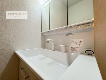 ���ʑ�E���ʏ��@�[�����ʑ�{�E���́A�������˂ɂ����̂ł�����ꂪ�y�X�I���������ۂĂ܂��I
�L���C�Ȑ��ʏ��Ŏ��������̃��`�x�[�V�������オ��܂��ˁI