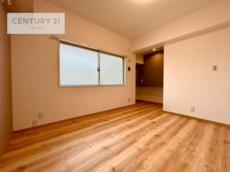 ���r���O�ȊO�̋����@�V���v���Ƀf�U�C������Ă��邽�߁A�Ƌ��I�т܂���I
���C�ɓ���̉Ƌ��u���Ă��낰���Ԃ���邱�Ƃ��ł��܂��B