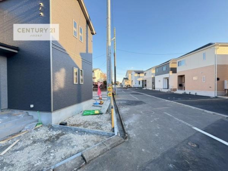 ���̑����n�@�O�ʓ��H��6���~6���I�z����ǍD�ȗ��n�ł��B
�Ԍɓ��ꂪ���ȕ������S�ł��ˁB