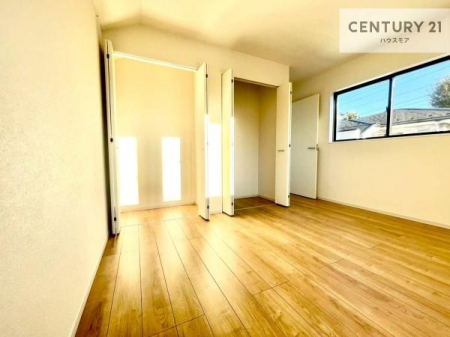 �Q���@���[�X�y�[�X�����Ă��܂��I�������X�b�L�����ڂ��鎖���ł��܂��ˁB
�Ƌ��I�΂Ȃ��V���v���ȃf�U�C���ׁ̈A�Ƌ��I�΂����C�ɓ���̋�ԍ�肪�ł������ł��ˁB