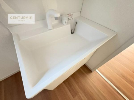 ���ʑ�E���ʏ��@�[�����ʑ�{�E���́A�������˂ɂ����̂ł�����ꂪ�y�X�I���������ۂĂ܂��I
�L���C�Ȑ��ʏ��Ŏ��������̃��`�x�[�V�������オ��܂��ˁI