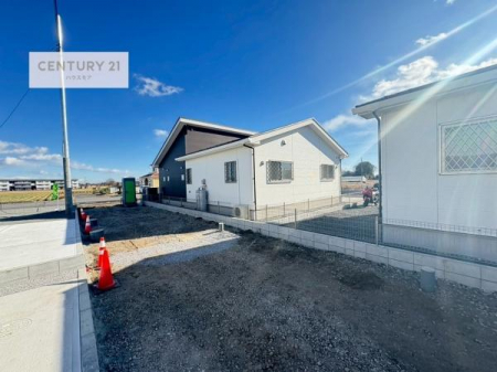 ���̑����n�@�O�ʓ��H��5.4���I�z����ǍD�ȗ��n�ł��B
�Ԍɓ��ꂪ���ȕ������S�ł��ˁB