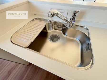 �L�b�`���@���C�h�ȃV���N�ł��ˁI�������˂ɂ������������₷���Ǝ����y�X�d�l�̃V�X�e���L�b�`���ł��I
�f�U�C�����Ƌ@�\�������˂��L�b�`���Ő�����������܂��ˁI