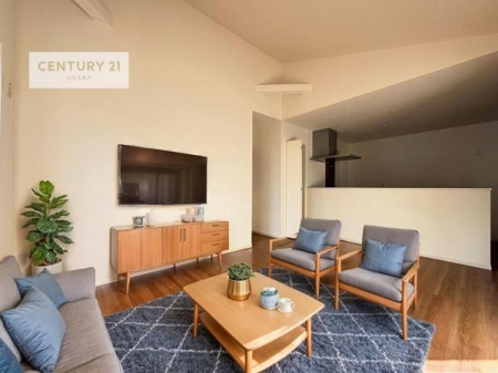 ���r���O�@�Ƌ��CG�p�[�X�ł��B��؂ȉƑ����W�܂邩�炱��LDK�ɂ͂�����肽���B
�q�����������C�ɏ΂��Ȃ��瑖�����Ă���p�����������u�L���Ƃɂ��ėǂ������v�Ǝv���u�Ԃł��B