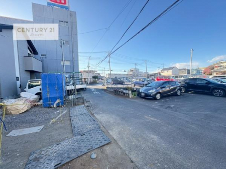 ���̑����n�@�O�ʓ��H��4���~4.5���I�z����ǍD�ȗ��n�ł��B
�Ԍɓ��ꂪ���ȕ������S�ł��ˁB