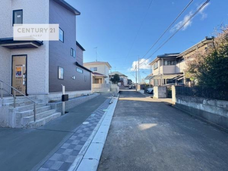 ���̑����n�@�O�ʓ��H4.9���B�z����ǍD�ȗ��n�ł��B
�Ԍɓ��ꂪ���ȕ������S�ł��ˁB