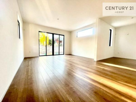 ���r���O�@�J�����̂���L�XLDK�I�\�t�@�[��_�C�j���O�e�[�u����u���Ă������ɂȂ�Ȃ��̂ŉ��K�ɉ߂����܂��I�R�~���j�P�[�V���������₷�����r���O�ł��I