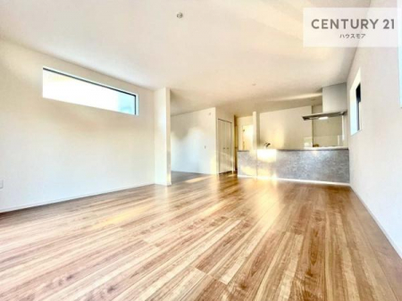 ���r���O�@��؂ȉƑ����W�܂邩�炱��LDK�ɂ͂�����肽���B
�q�����������C�ɏ΂��Ȃ��瑖�����Ă���p�����������u�L���Ƃɂ��ėǂ������v�Ǝv���u�Ԃł��B