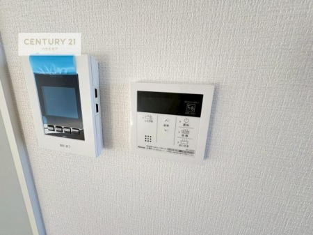 ���̑��@TV���j�^�[�t���C���^�[�z���ł��q�l�̂�����Ԓ��Ȃǂ����S�ł��ˁB
�{�^���ЂƂł����C�̏������ƂƂ̂��I�I�[�g�o�X���B