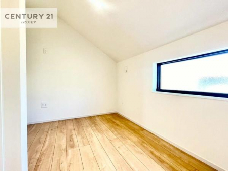 ���[�@�����Ղ���[�Z��ԁB�[�˂��������܂��I
���[�X�y�[�X�Ƃ��Ă͂������A���ւ��̋�Ԃɂ��҂�����ł��I