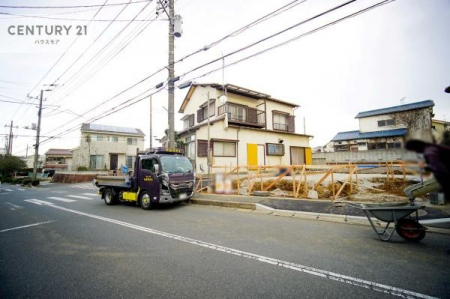 ���̑����n�@�O�ʓ��H��9���I�z����ǍD�ȗ��n�ł��B
�Ԍɓ��ꂪ���ȕ������S�ł��ˁB