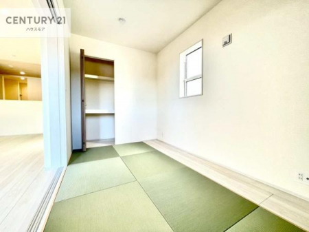 �a���@�^�^�~�̍��肪���炬��^����A�����b�N�X��ԁB�����傫���J�����̂���a���ƂȂ��Ă���܂��B���{�l�̐S������u�a�v�̋�ԁB�䑐�̍���Y����Ԃ͖����̂ЂƎ������o���Ă���܂��I