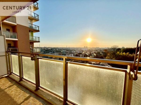 �Z�˂���̒��]�ʐ^�@�z������ǍD�ȃo���R�j�[�ł��I���ꂽ���ɂ͐�������n����J���I�Ȏ��Ԃ��y���߂܂��B
