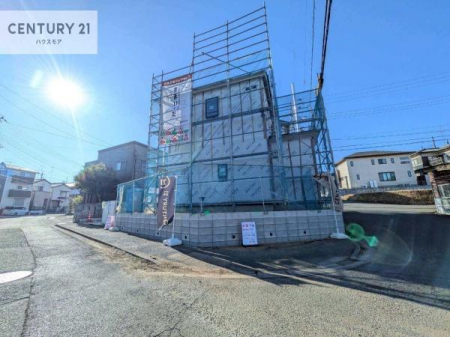 ���̑����n�@�O�ʓ��H��6���~10���I�z����ǍD�ȗ��n�ł��B
�Ԍɓ��ꂪ���ȕ������S�ł��ˁB�y���n�̔���J�Ò��z