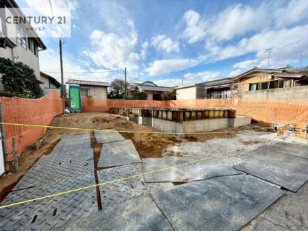 ���ԏ�@���ԃX�y�[�X��2�䕪����܂��I�Z�J���h�J�[�͂������A�o�C�N�⎩�]�ԂȂǂ��u���ꏊ�ɍ���܂���B