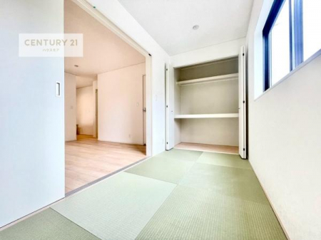 �a���@���r���O�Ɨאڂ����a���ł��I�Ǝ��̋x�e�X�y�[�X��L�b�Y�X�y�[�X�Ƃ��Ċ��p����̂��悳�����ł��ˁI
�a���̎g�����͖�����I���[�X�y�[�X�������Ղ�ł��I