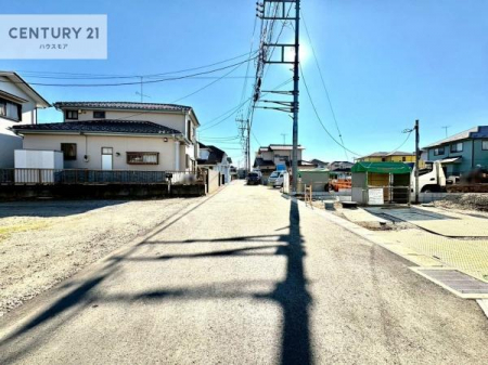 ���̑����n�@�O�ʓ��H5���I�z����ǍD�ȗ��n�ł��B
�Ԍɓ��ꂪ���ȕ������S�ł��ˁB