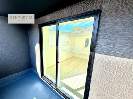 �o���R�j�[�@���[�t�o���R�j�[�I�������t���Ă���̂ŁA�}�ɉJ���~���Ă��G��ɂ������S�I�������������J�b�g���Ă����̂ŁA���V�C�̗ǂ����́A���O�֏o�Đ[�ċz����̂��悳�����ł��I